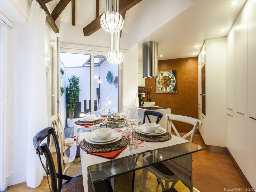 Carmo Chiado Deluxe Apartment Lisbon Room photo